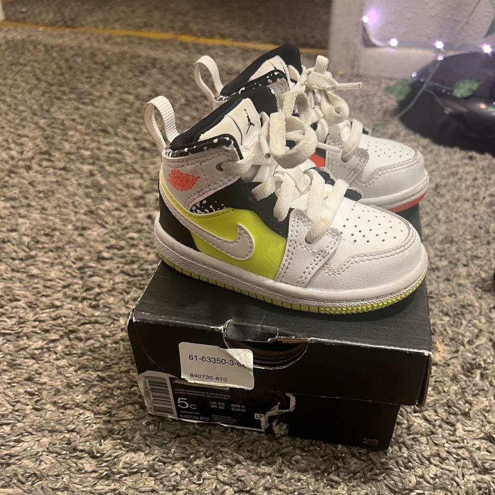 Used Jordan 1s